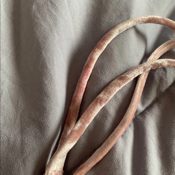 PINK bra - Picture 3 of 3